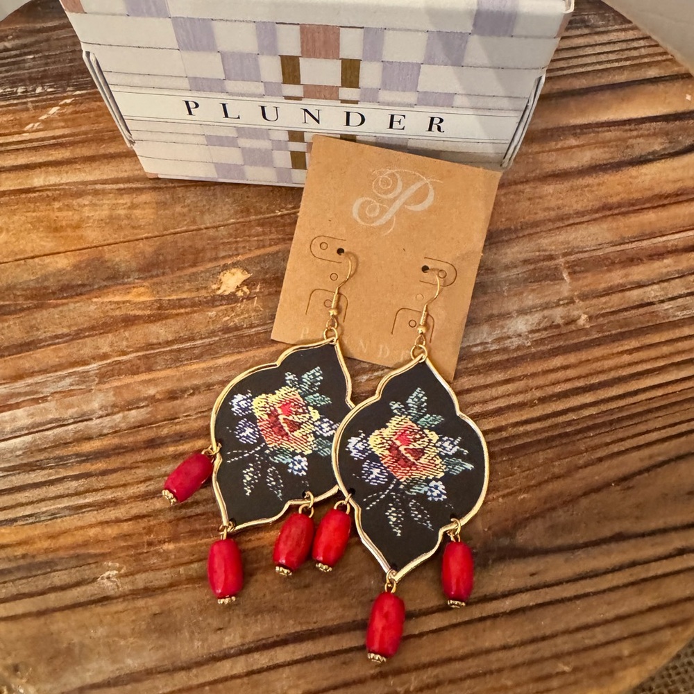 Plunder Designs Retired Tin Floral Bonita Earrings New